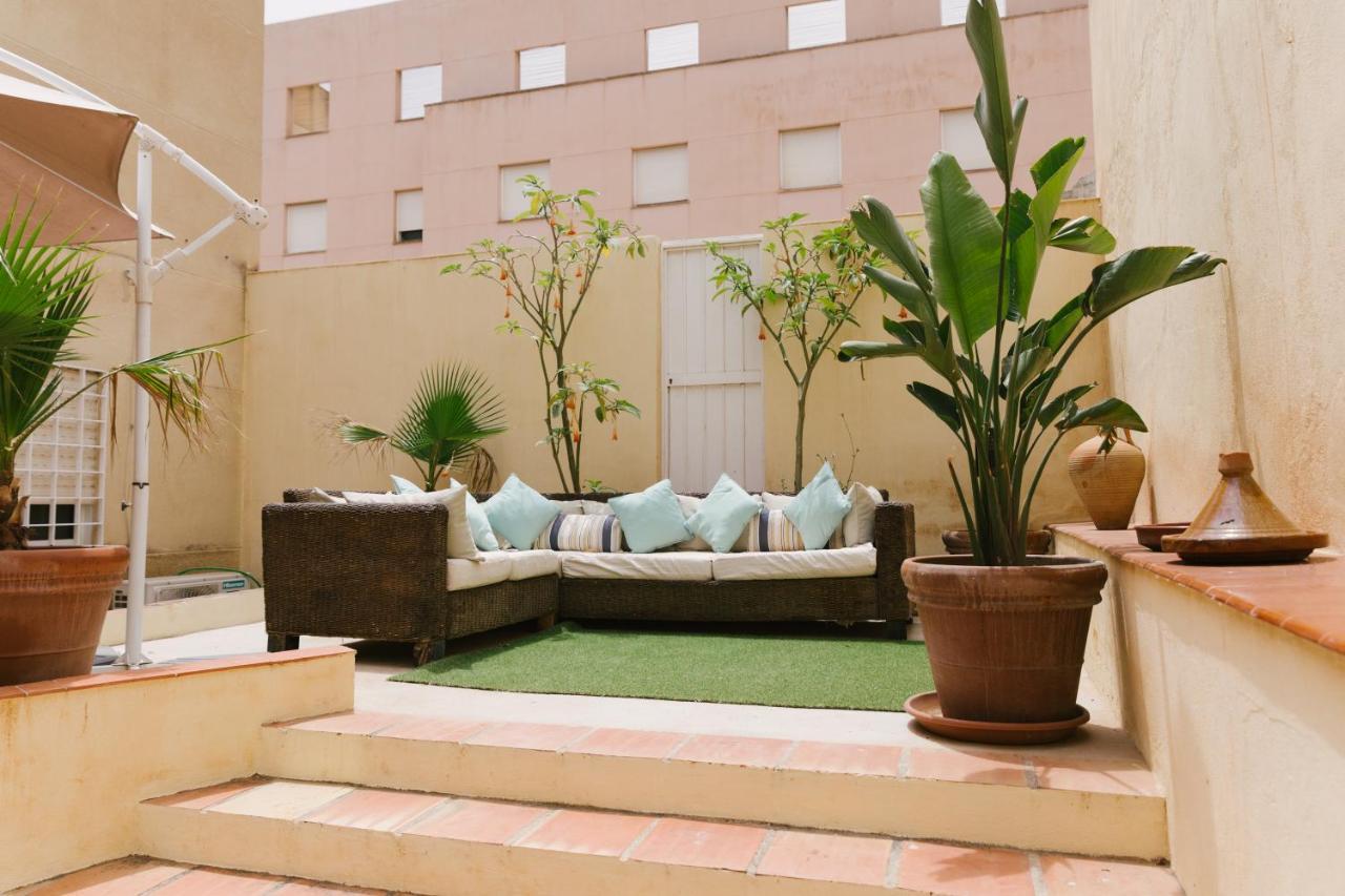 Apartament Ambb-Private Patio-Steps Away From Old Town Malaga Zewnętrze zdjęcie