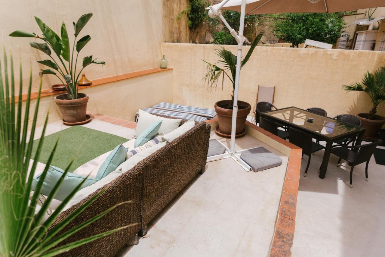 Apartament Ambb-Private Patio-Steps Away From Old Town Malaga Zewnętrze zdjęcie