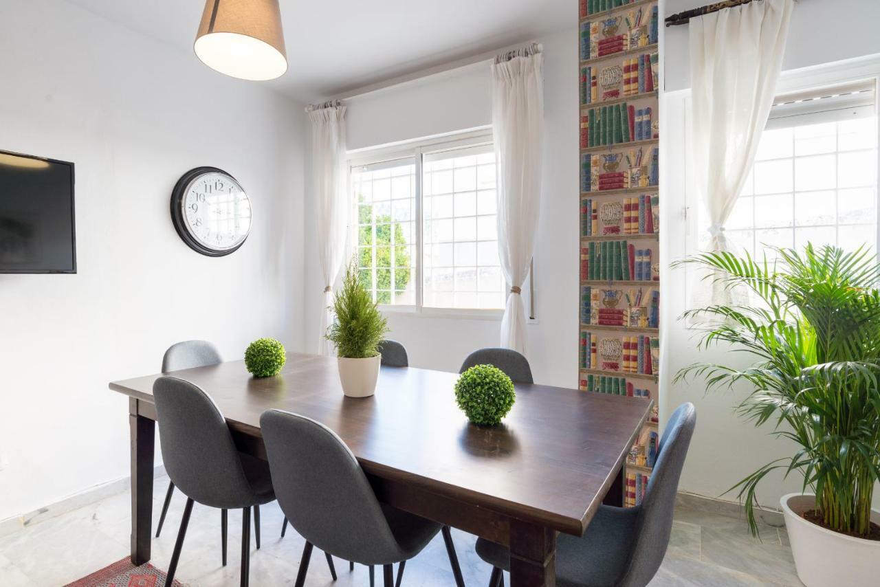 Apartament Ambb-Private Patio-Steps Away From Old Town Malaga Zewnętrze zdjęcie