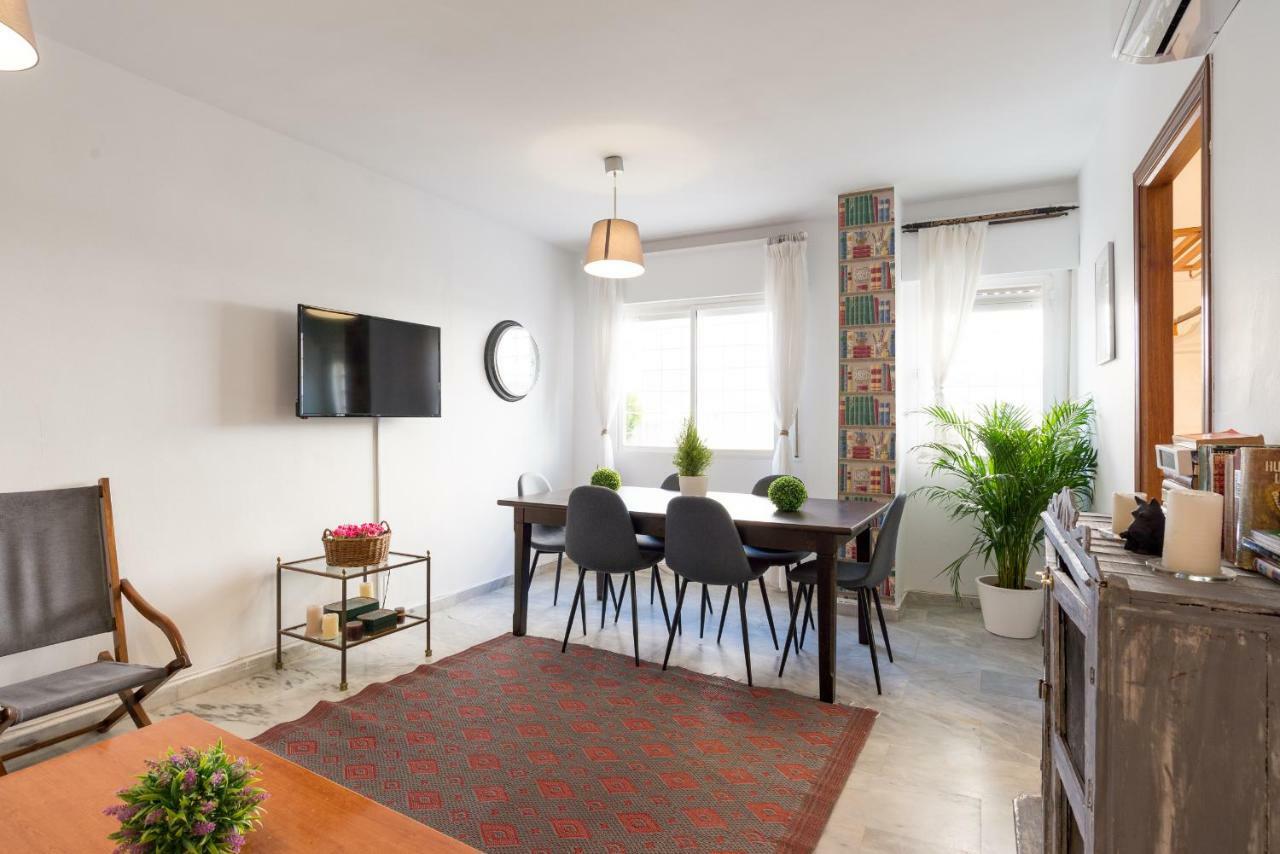 Apartament Ambb-Private Patio-Steps Away From Old Town Malaga Zewnętrze zdjęcie